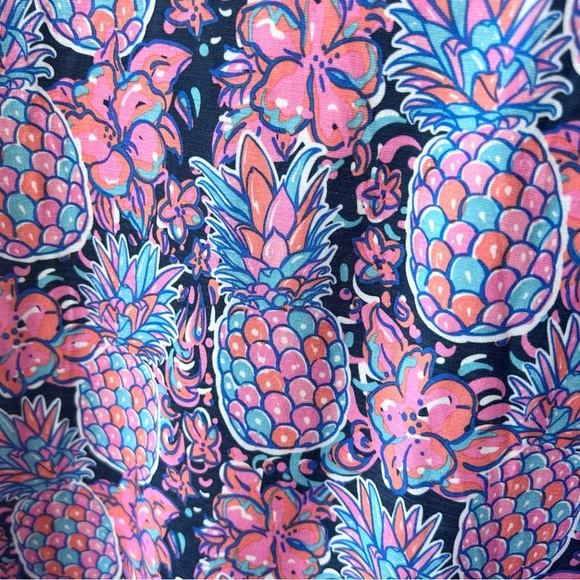 Simply Southern pineapple print crossover neck tunic shirt with pockets - Picture 4 of 8